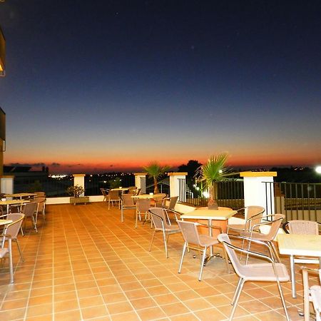 Hotel Balneario De Chiclana Чиклана-де-ла-Фронтера Экстерьер фото