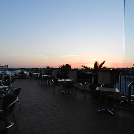 Hotel Balneario De Chiclana Чиклана-де-ла-Фронтера Экстерьер фото