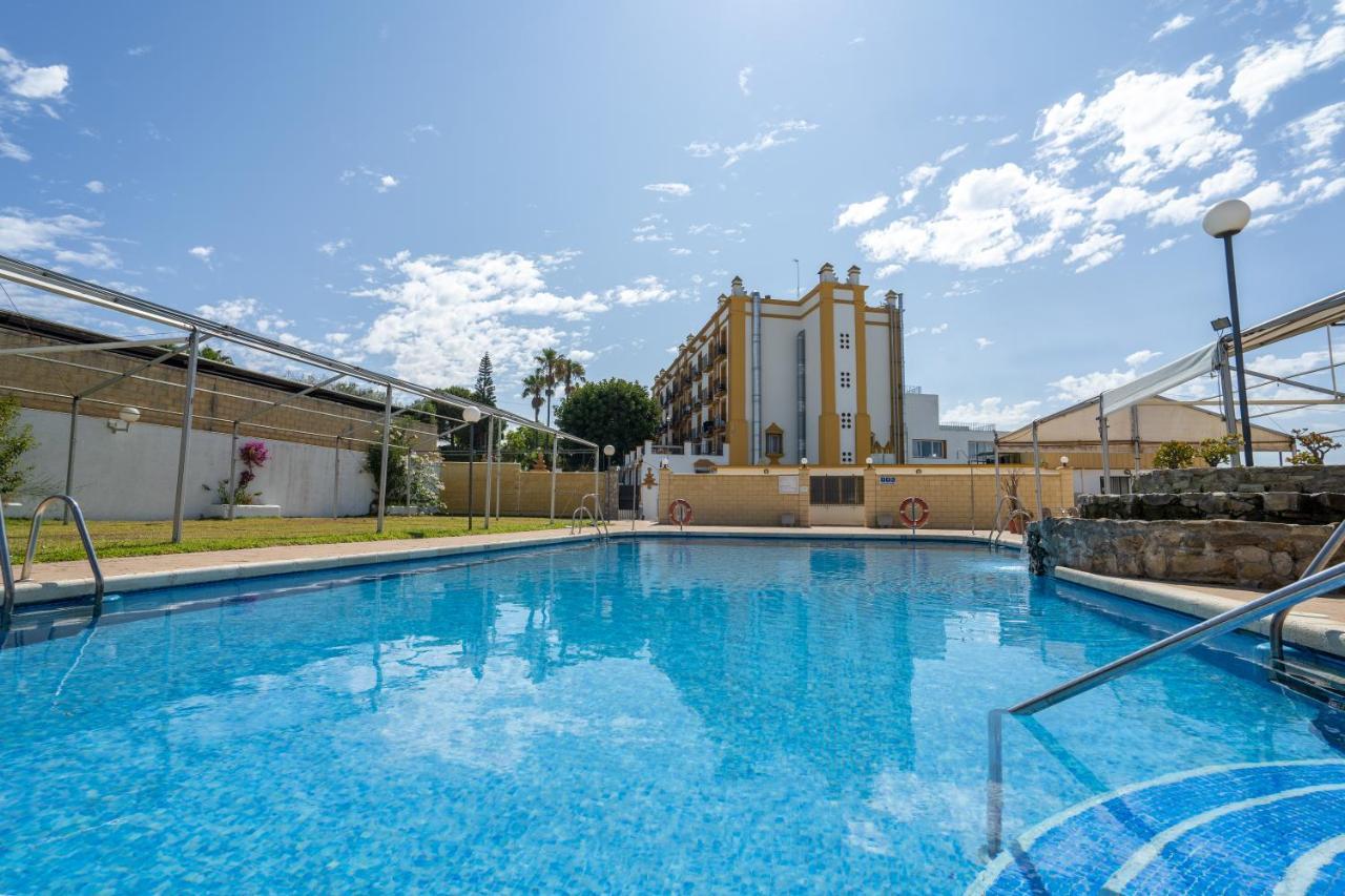 Hotel Balneario De Chiclana Чиклана-де-ла-Фронтера Экстерьер фото