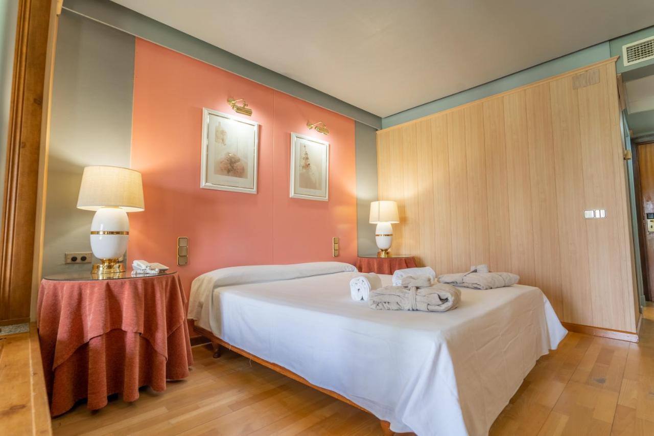 Hotel Balneario De Chiclana Чиклана-де-ла-Фронтера Экстерьер фото