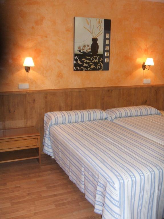 Hotel Balneario De Chiclana Чиклана-де-ла-Фронтера Номер фото